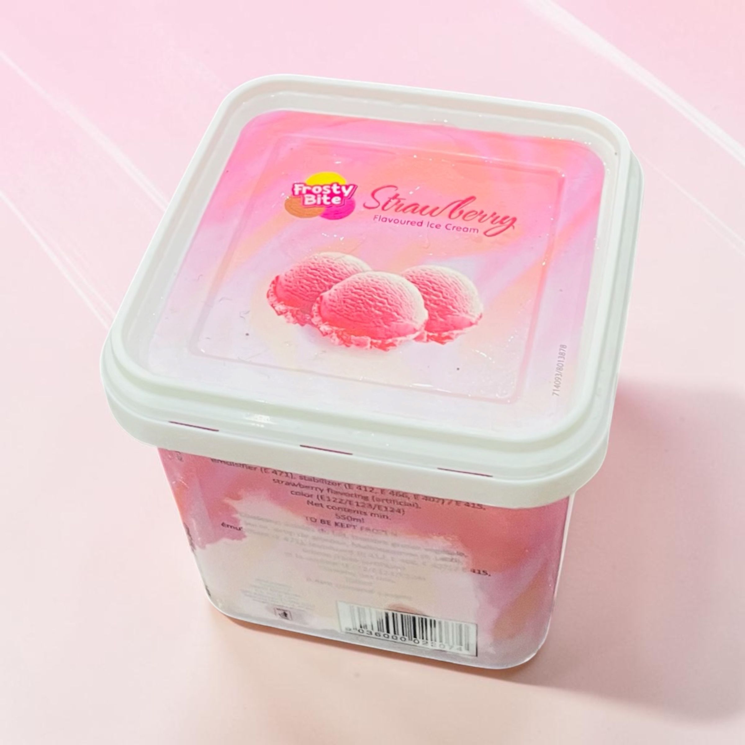 FROSTY BITE STRAWBERRY ICE CREAM 550ML